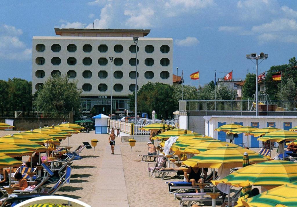 Hotel San Pietro Cesenatico Exterior foto